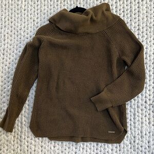 Turtle neck sweater